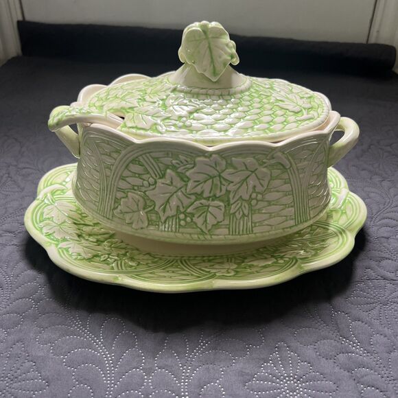 VTG Green Leaf Lattice Ceramic Soup Tureen Gravy Boat Platter Set w/Ladle Server - Picture 2 of 13